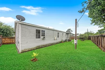 2522 Joseph Pine Lane, Houston, TX 77088 - Photo 17
