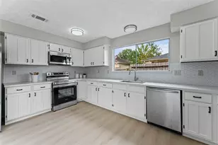 16218 Olive Glen Dr, Houston, TX 77082 - Photo 5