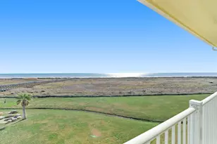 4241 Pointe W Dr, Galveston, TX 77554 - Photo 3