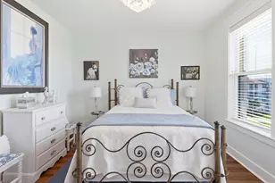 4241 Pointe W Dr, Galveston, TX 77554 - Photo 27