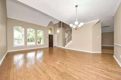 114 Lindencrest Court, Sugar Land, TX 77479 - Photo 9