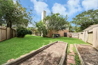 114 Lindencrest Court, Sugar Land, TX 77479 - Photo 37