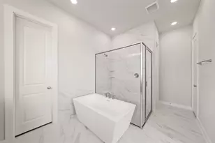 18806 Truman Trl, Conroe, TX 77302 - Photo 11