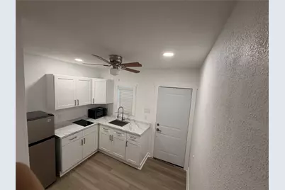 2611 Center Street, Waller, TX 77484 - Photo 3