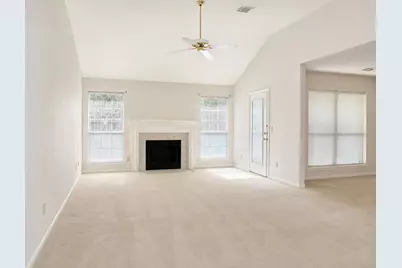 3904 Spring Circle Drive E, Pearland, TX 77584 - Photo 9