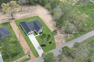 10118 County Road 302, Plantersville, TX 77363 - Photo 35