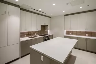 1701 Hermann Dr, Houston, TX 77004 - Photo 15
