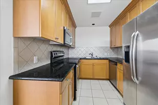 1701 Hermann Dr, Houston, TX 77004 - Photo 25
