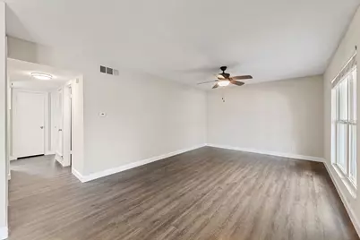 5005 Manor Rd Road #232, Austin, TX 78723 - Photo 7