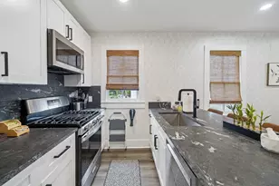 1914 55th St, Galveston, TX 77551 - Photo 11