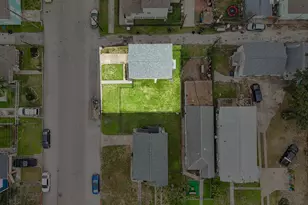 1914 55th St, Galveston, TX 77551 - Photo 29