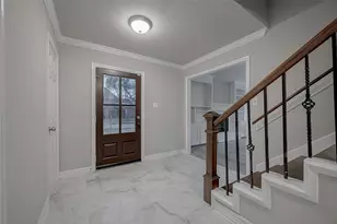 919 Mockingbird Way, Sugar Land, TX 77478 - Photo 5