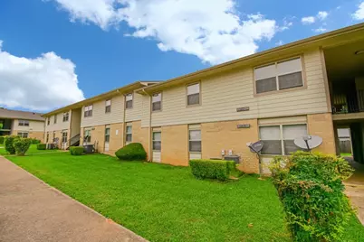 1501 S Bolton St, Jacksonville, TX 75766 - Photo 3