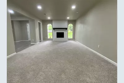 296 Kings Row, Livingston, TX 77351 - Photo 9