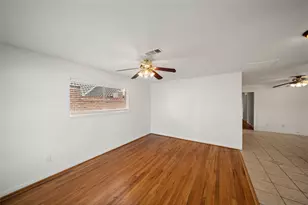 4009 Brookwoods Dr, Houston, TX 77092 - Photo 5