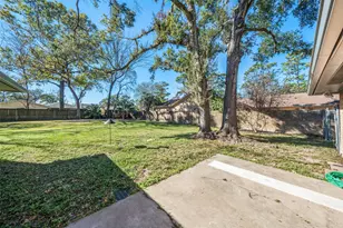 4009 Brookwoods Dr, Houston, TX 77092 - Photo 35