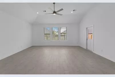 1727 Pecan Woods Lane, Conroe, TX 77301 - Photo 5