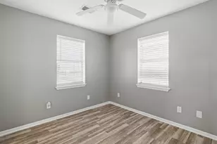 271 Barracuda St, Hitchcock, TX 77563 - Photo 21