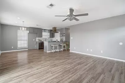 271 Barracuda Street, Hitchcock, TX 77563 - Photo 9