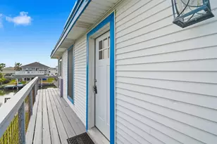 271 Barracuda St, Hitchcock, TX 77563 - Photo 5