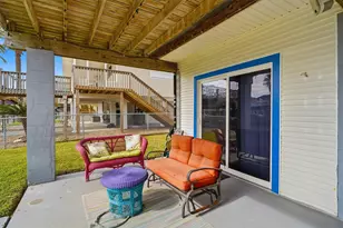 271 Barracuda St, Hitchcock, TX 77563 - Photo 33