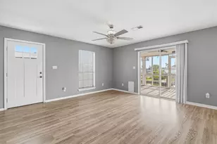 271 Barracuda St, Hitchcock, TX 77563 - Photo 7