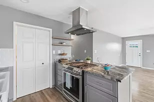 271 Barracuda St, Hitchcock, TX 77563 - Photo 13