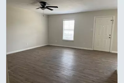 514 Houston Street #3, Rosenberg, TX 77471 - Photo 9