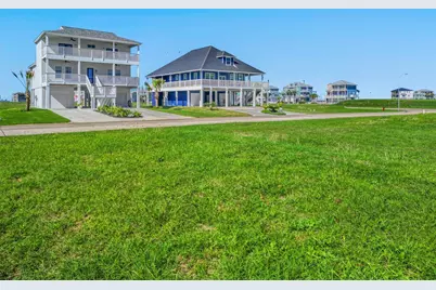 21209 Scissor Tail Lane, Galveston, TX 77554 - Photo 9