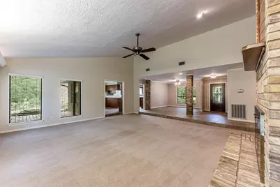 104 Oakview Circle, Huntsville, TX 77340 - Photo 7