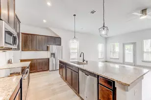 11913 Mockingbird Ln, Montgomery, TX 77356 - Photo 3