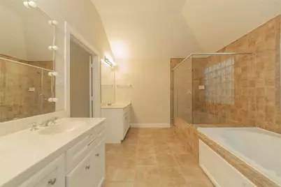 3718 Main Aspen Drive, Houston, TX 77025 - Photo 11