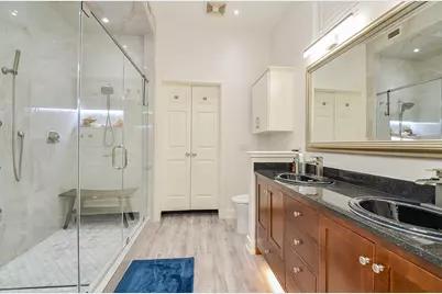 1901 Post Oak Boulevard #1501, Houston, TX 77056 - Photo 15