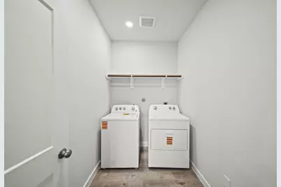 1116 Independence Avenue, Bay City, TX 77414 - Photo 11