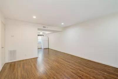 1433 Cedar Post Lane #10, Houston, TX 77055 - Photo 7