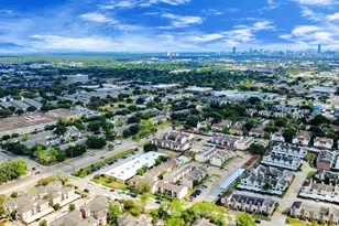 10075 Westpark Dr, Houston, TX 77042 - Photo 17