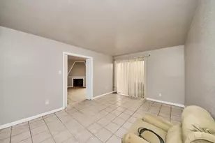 10075 Westpark Dr, Houston, TX 77042 - Photo 11