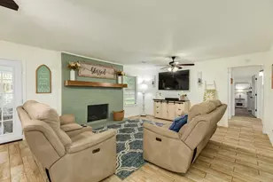 102 W Bronco Bend St, Angleton, TX 77515 - Photo 13