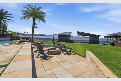 1721 Bayou Shore Drive, Galveston, TX 77551 - Photo 39