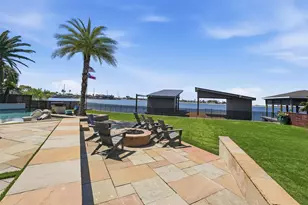 1721 Bayou Shore Dr, Galveston, TX 77551 - Photo 39