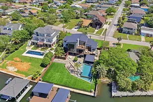 1721 Bayou Shore Dr, Galveston, TX 77551 - Photo 47