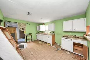 425 Genoa Red Bluff Rd, Houston, TX 77034 - Photo 9