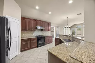 25911 Riverside Creek Dr, Richmond, TX 77406 - Photo 11