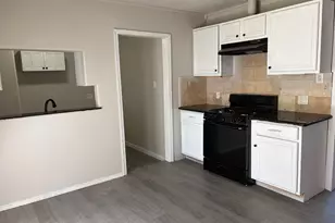 5402 Lyndhurst Dr, Houston, TX 77033 - Photo 3
