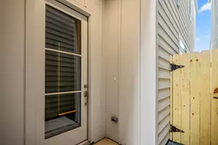 8416 Pech Landing Dr, Houston, TX 77055 - Photo 5