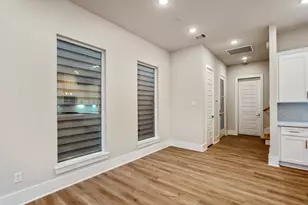 8416 Pech Landing Dr, Houston, TX 77055 - Photo 17