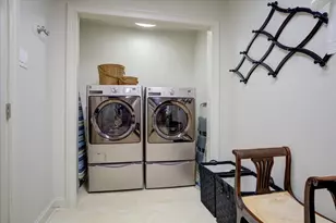 4053 Breakwood Dr, Houston, TX 77025 - Photo 23