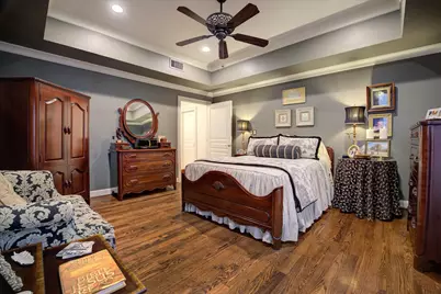 4053 Breakwood Drive, Houston, TX 77025 - Photo 17