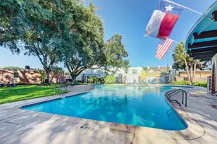 4053 Breakwood Dr, Houston, TX 77025 - Photo 25