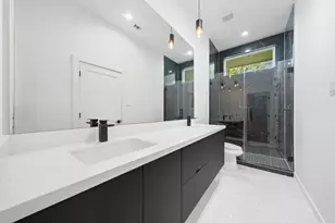 5029 Van Fleet St, Houston, TX 77033 - Photo 15